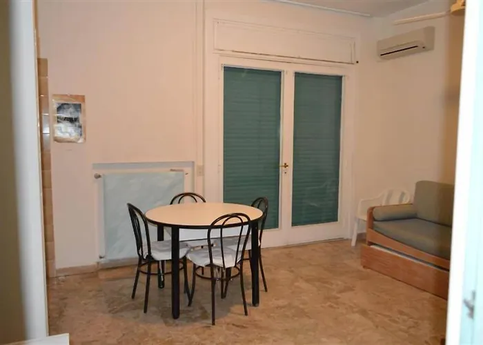 Cristallo Apartahotel 3*