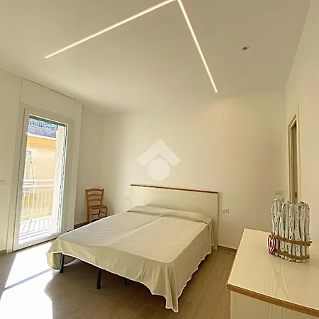 Cristallo 2* Alassio